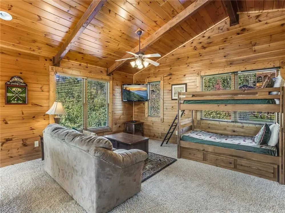 Heavens View - Two Bedroom Cabin