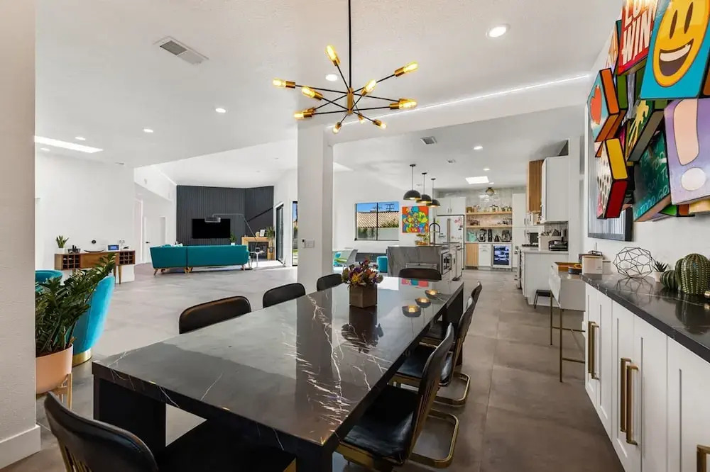 The Lighthouse- Monthly 4 bd 4 bth Pool Spa