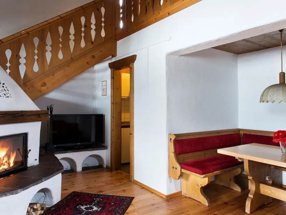 Luxurious Apartment with Swimming Pool in Matrei