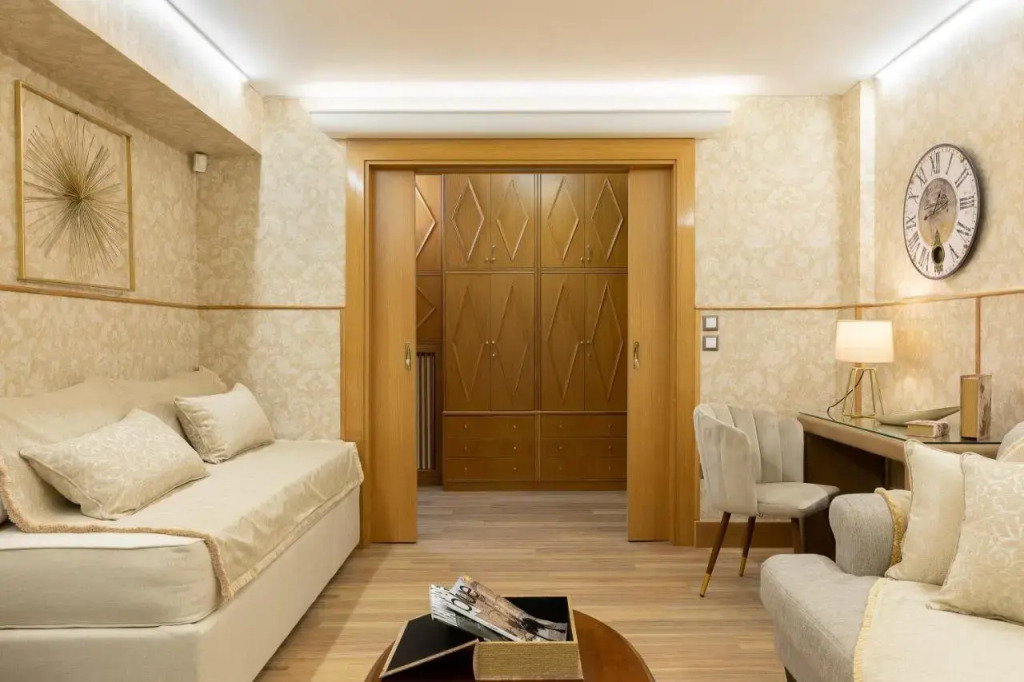Vouliagmenis Elegance by Acropolis Suites