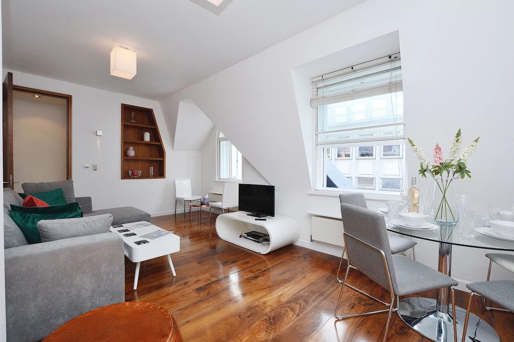 James Street Serviced Apartments by Globe Apartments