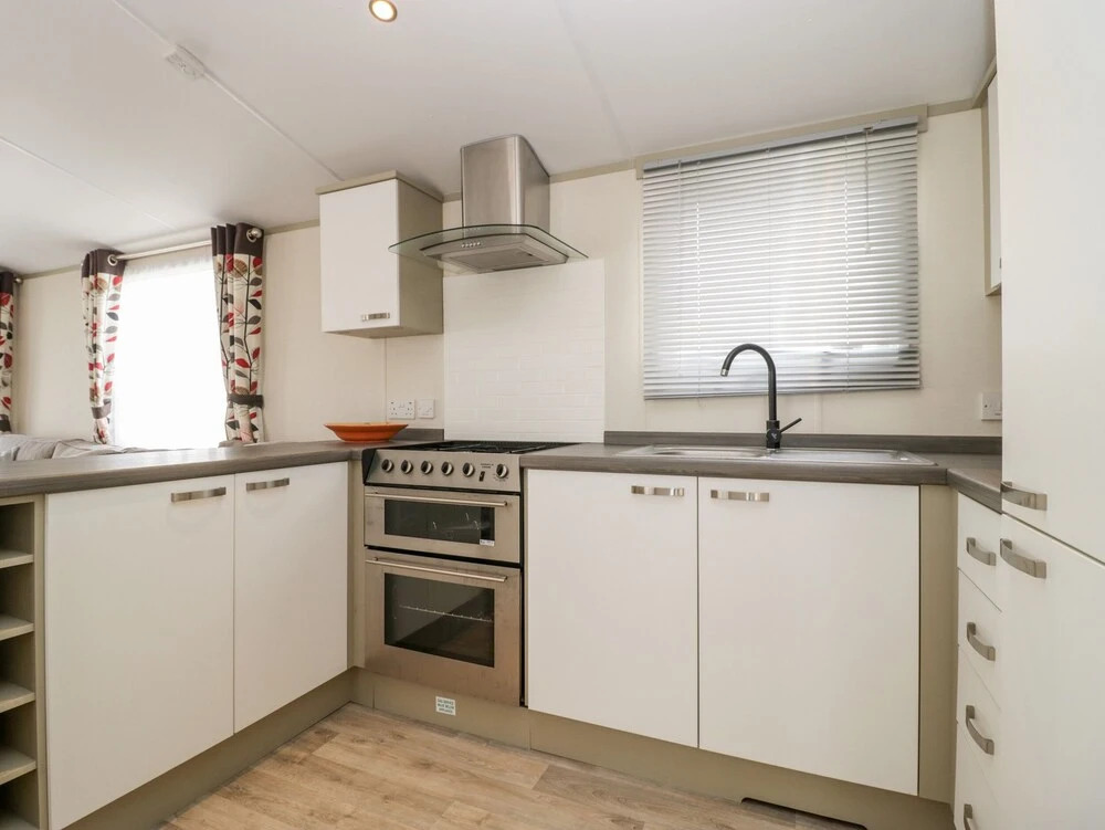 18D Shorefield Country Park