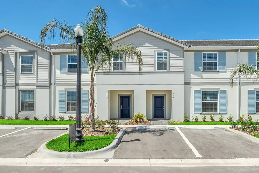 7561 Oak Spring Lane