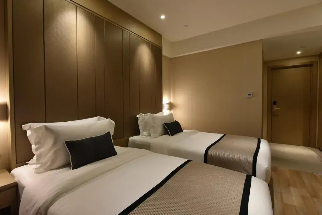 SHANGHAI-DECO Hotel-Free shuttle bus to Pudong Airport and Disneyland
