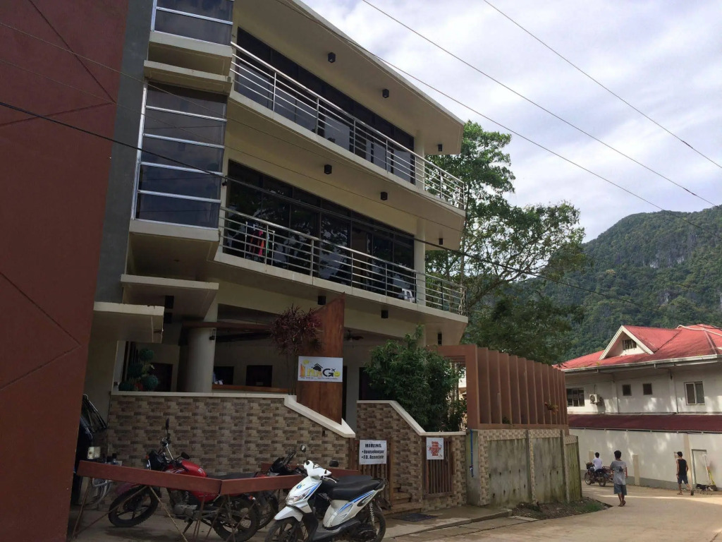 Rovic'S Tourist Hotel