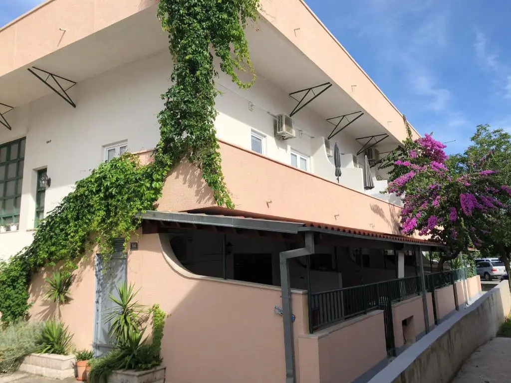 Apartments Talija Podgora