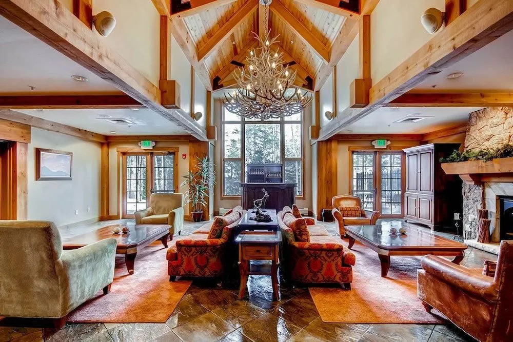 Mountain Thunder Lodge 1209 by RedAwning