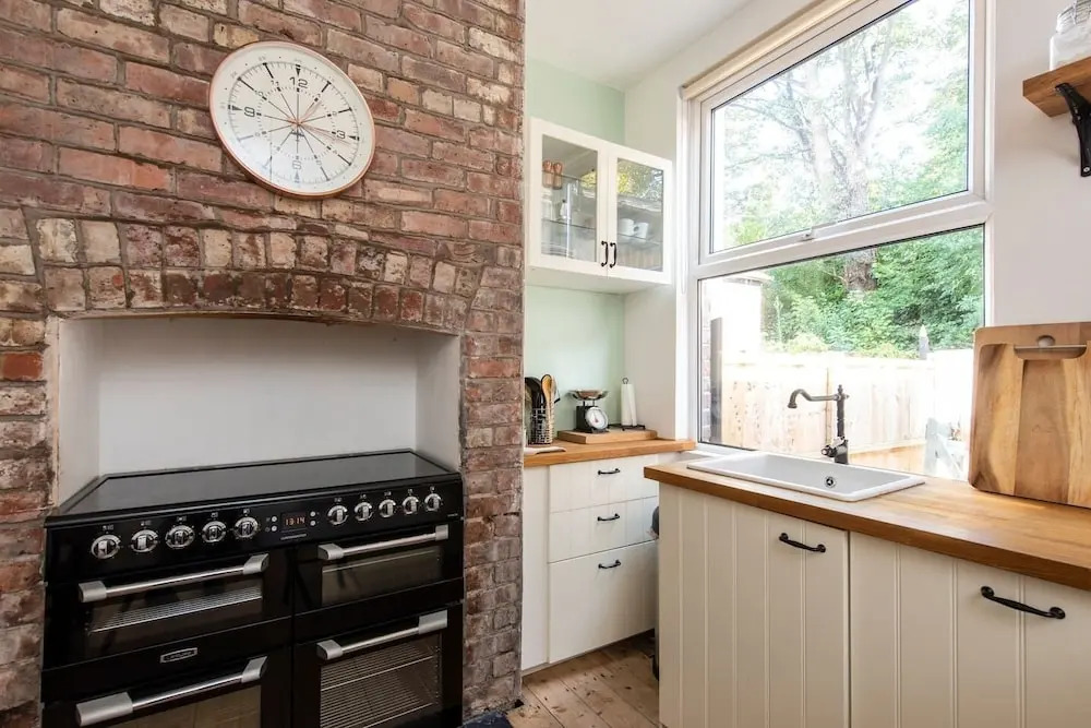 Cosy and Family-friendly Home in Greater Manchester