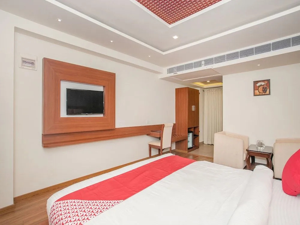 FabHotel Royal Stay I - Nr Mahadevpura