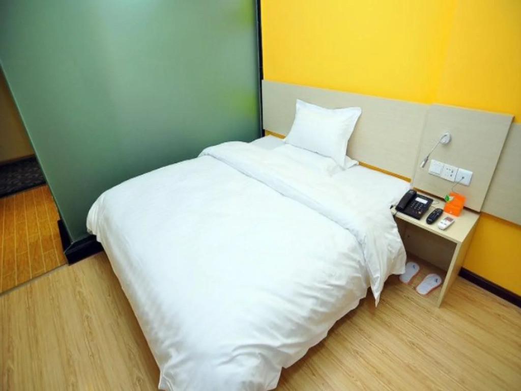 7Days Inn Yuxi Mingzhu Road