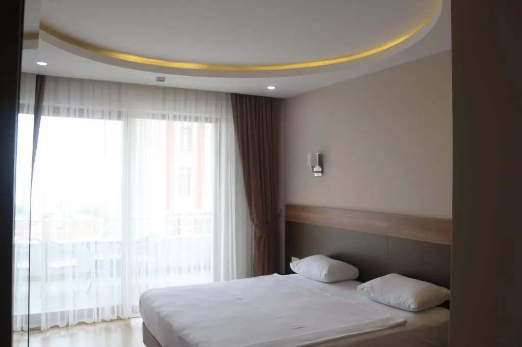 Longoz Hotel