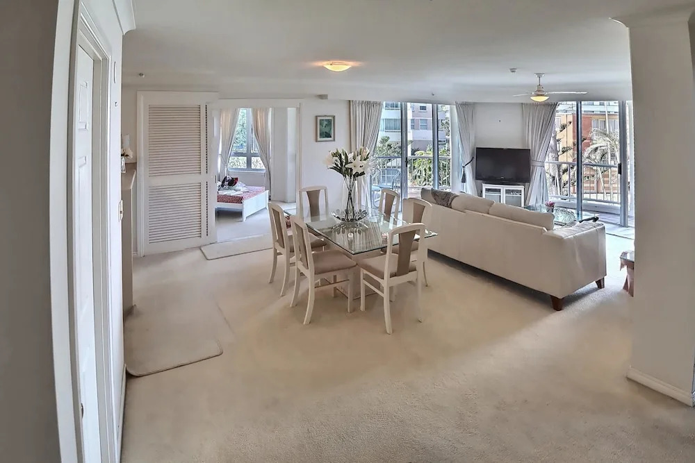 Resort-Style Apartment Opposite Beach