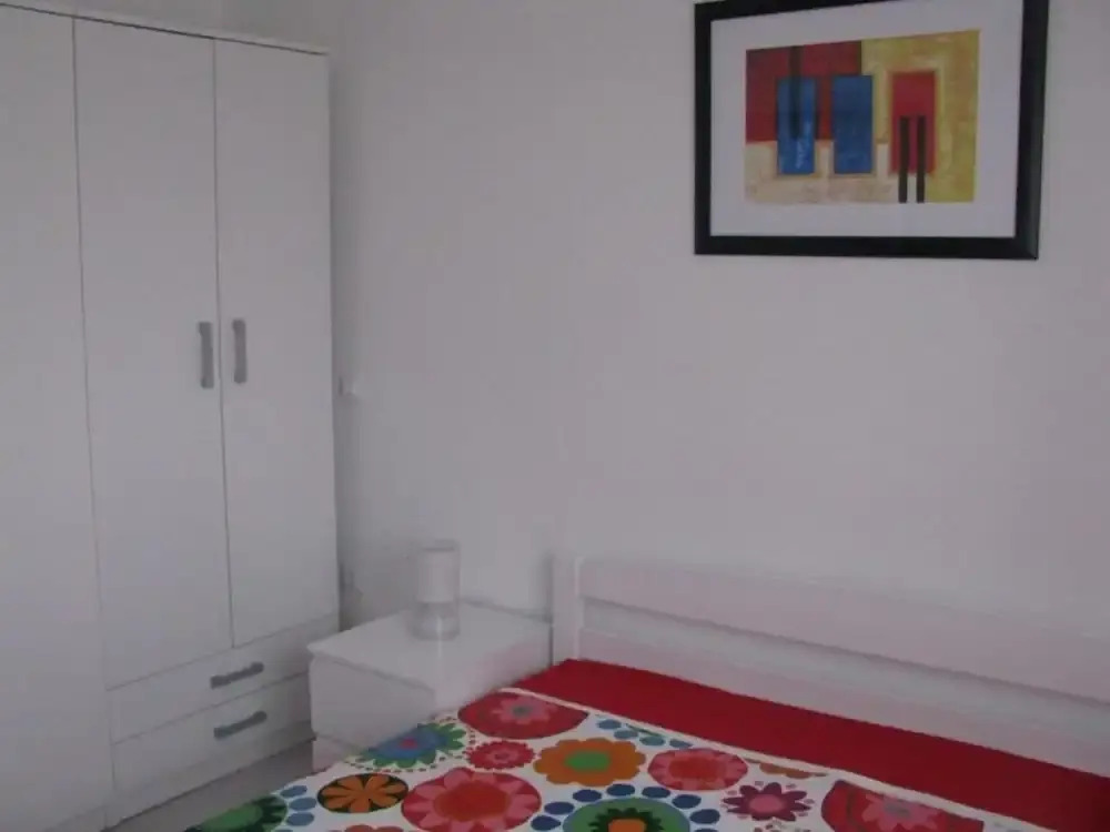 Xena - Comfort and Spacious - A2 Red