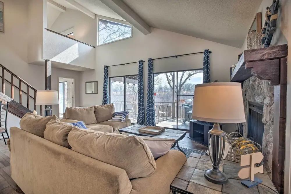 Resort Perks: Spacious Lake of the Ozarks Home