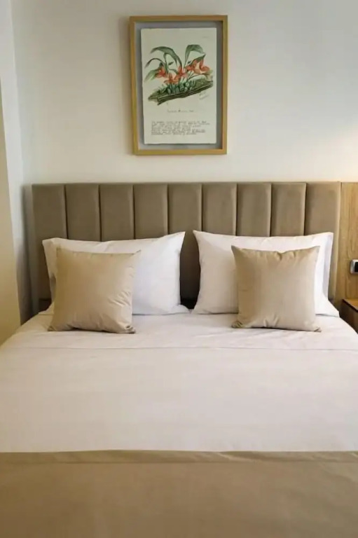 Hotel 86 Suites
