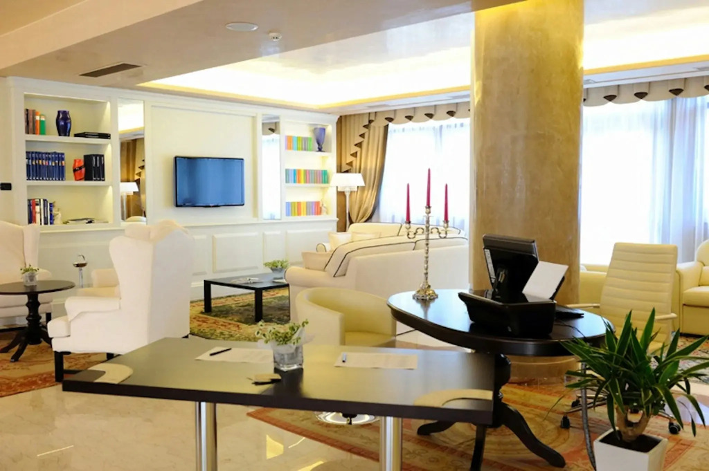 Hotel Roxy Plaza