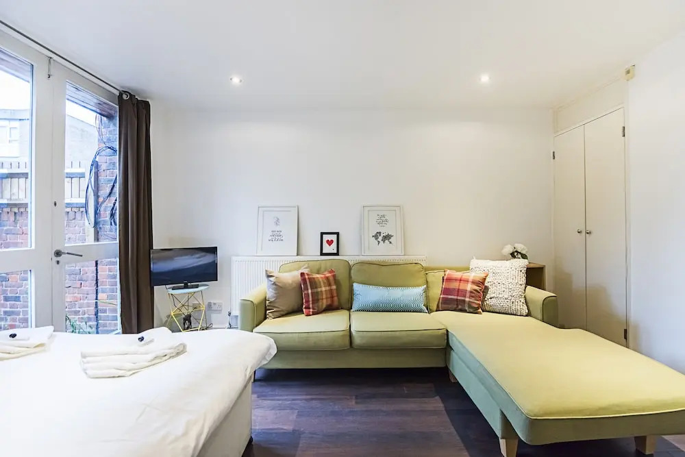 Double Room, Amazing and Cozy Near Kennington