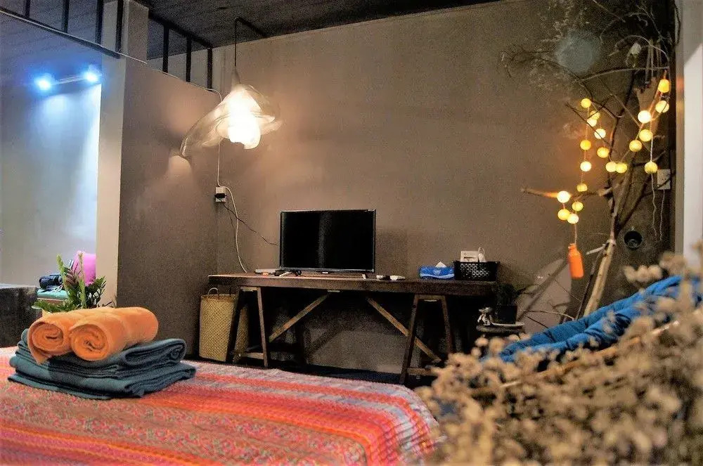 HoLo Opera Saigon - Serviced Homestay