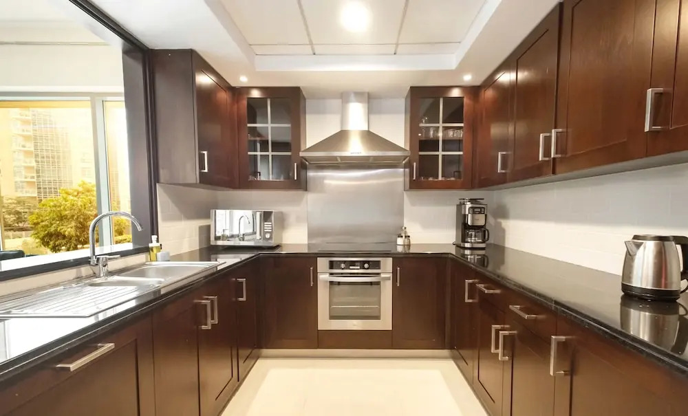 LUX The Downtown Blvd Suite