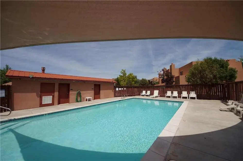Adobe Dreams  3292 - 2 Br Condo