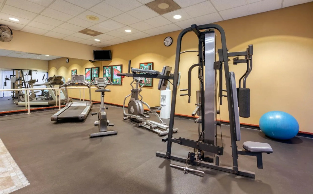 Best Western Plus Executive Inn