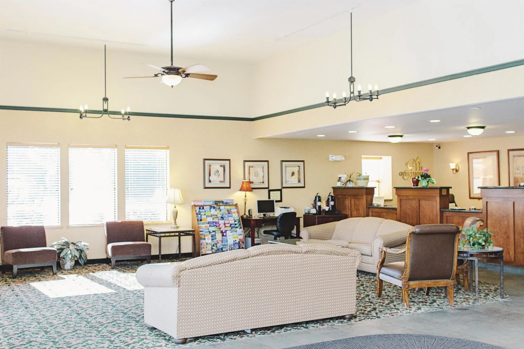 Lavissh Inn and Suites