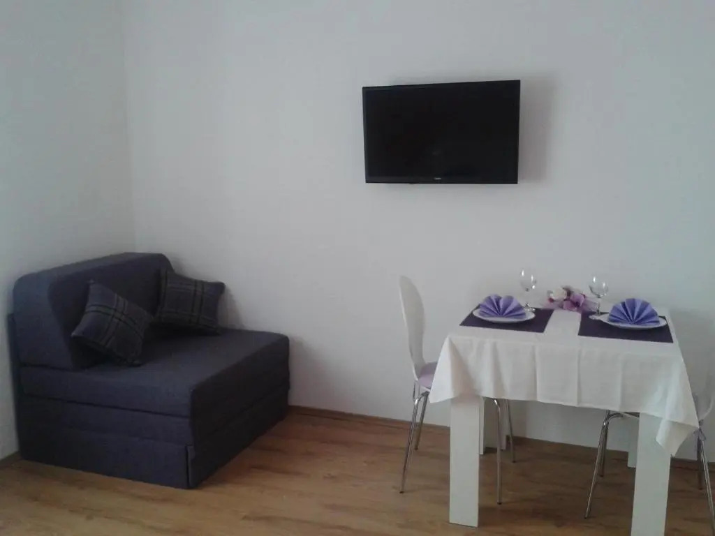 Studio apartman Eni