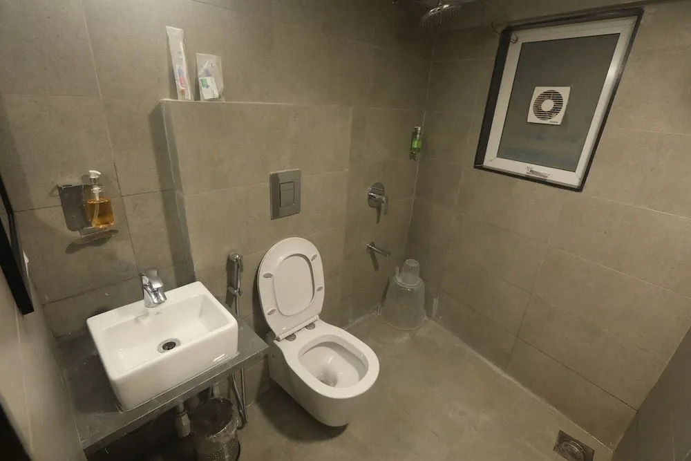 Hotel Royal Inn Mahalaxmi