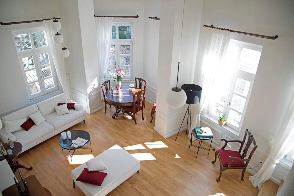 Four Streets Athens - Luxury Suites Apartments in Athens