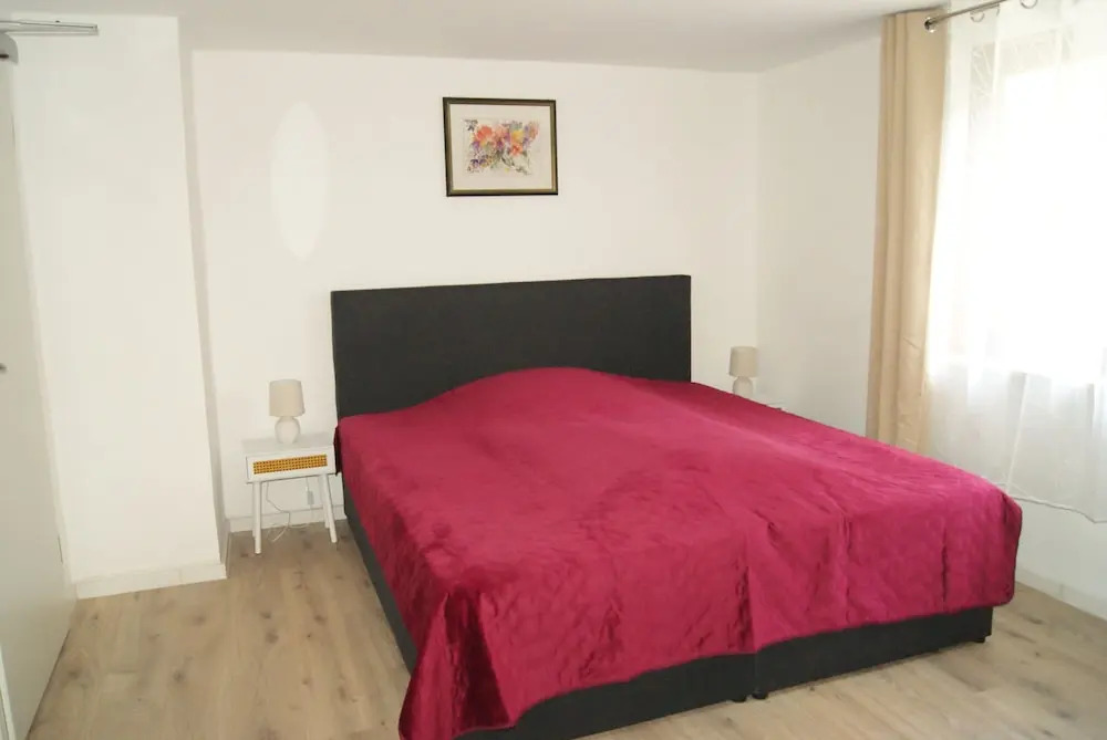 SILONCE Hotels & Restaurant