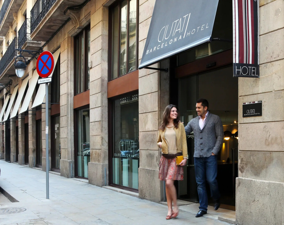 Отель Ciutat de Barcelona