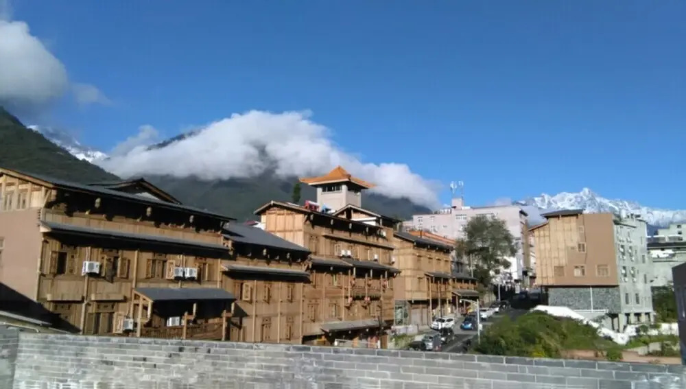 Top Inn Hailuogou