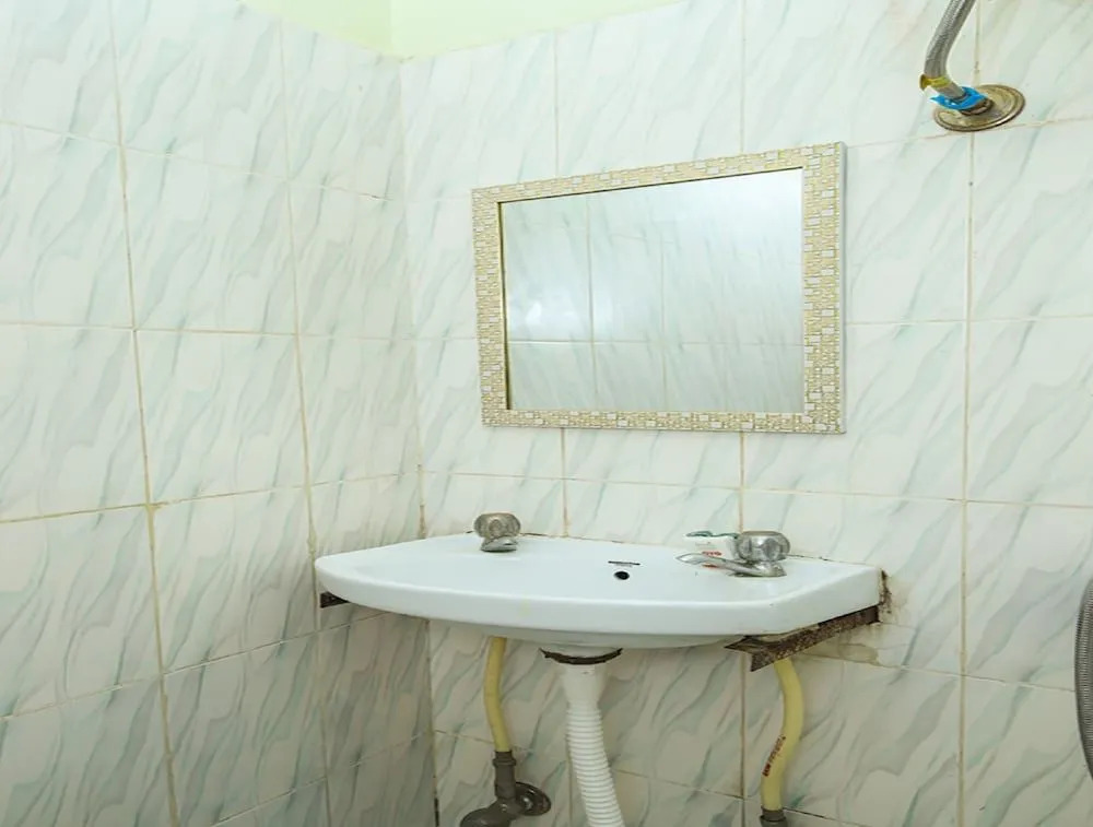 Oyo 41059 Hotel Satkar