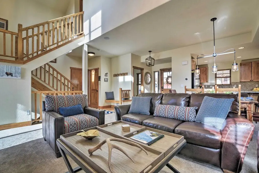 Winter Park Area Cabin, Hot Tub & Mountain Views!