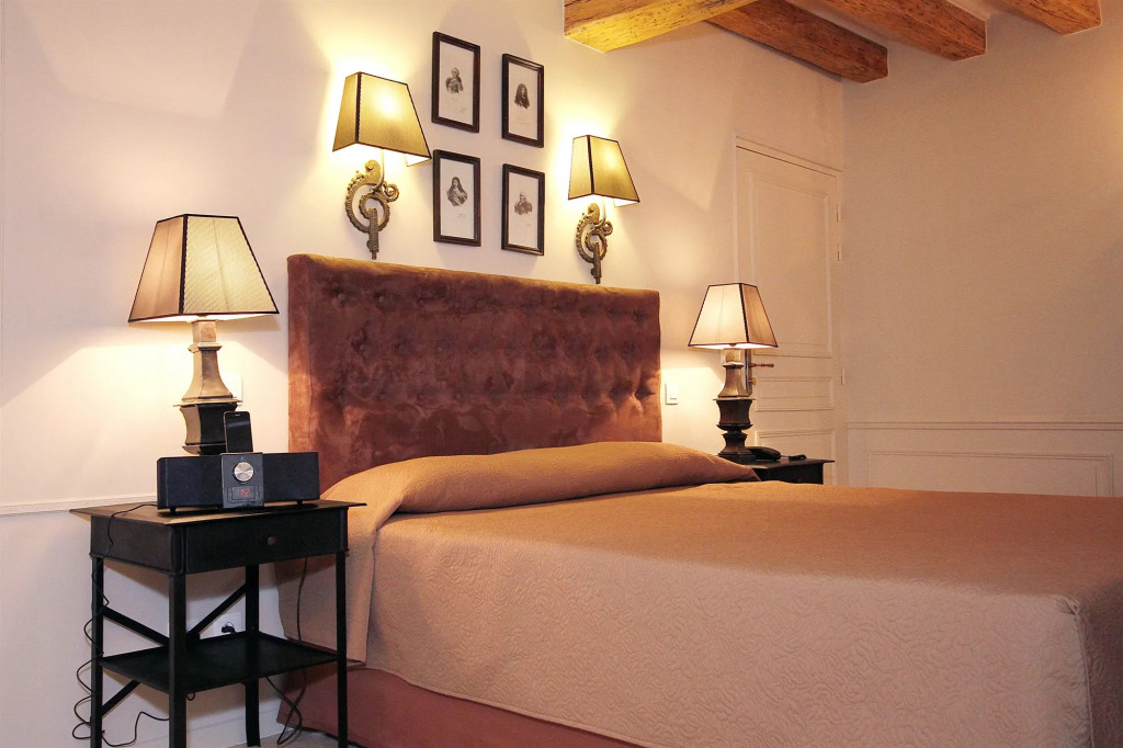 Hotel Saint-Louis Marais
