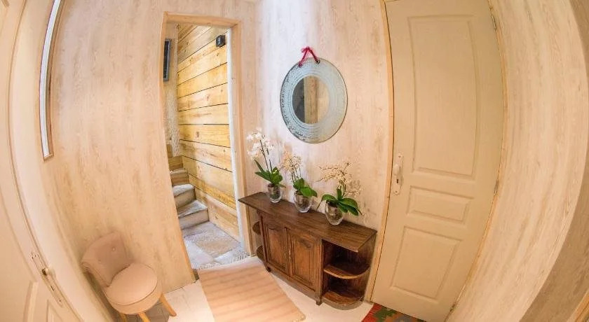 B&B Le Miroir aux Fées Bordeaux