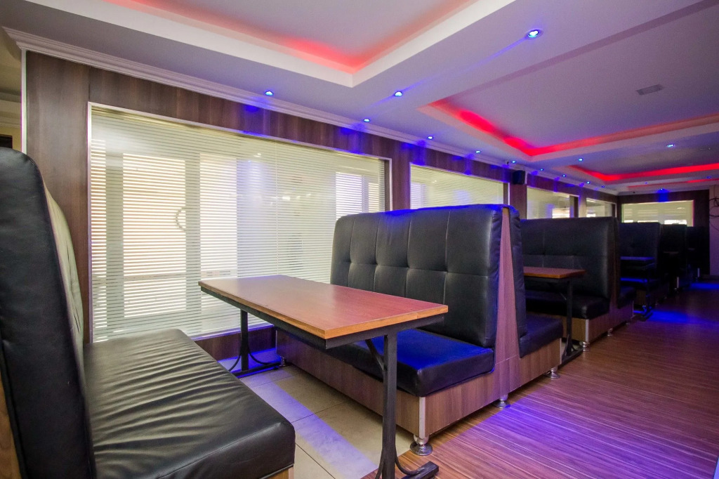 Airport Landing Hotel