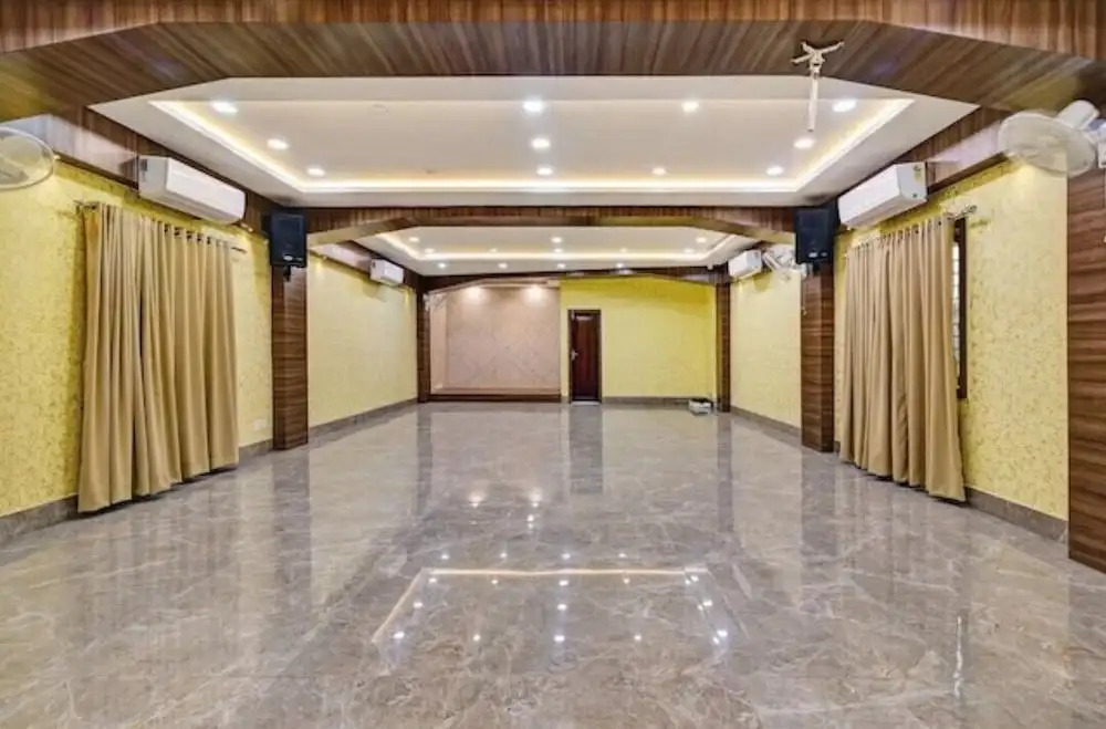 Hotel Grand Palace Banquet by OYO Rooms