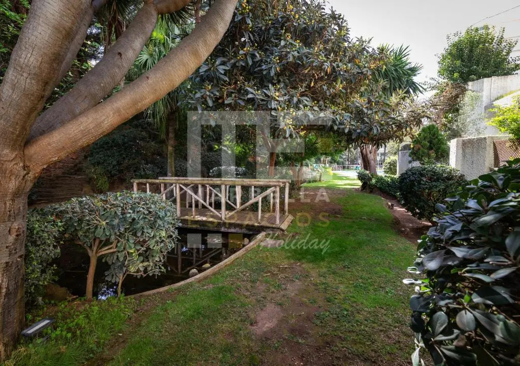 751, Renovated 1 Bedroom Apartment, Second Line Of The Beach, Wifi, Parking