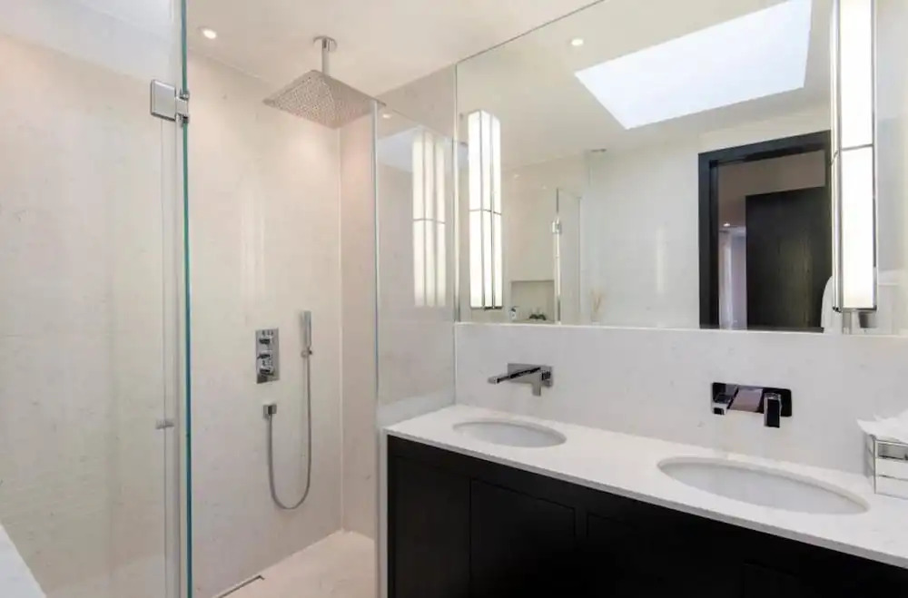 Stunning 5-bed House in London