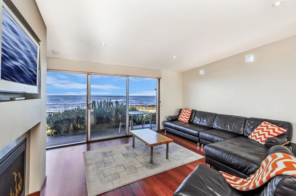 Hearns Beachside Villa 8