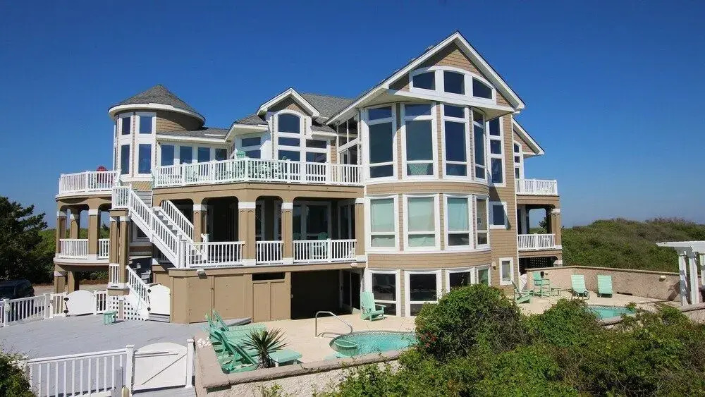 Station One - 8 Br Home
