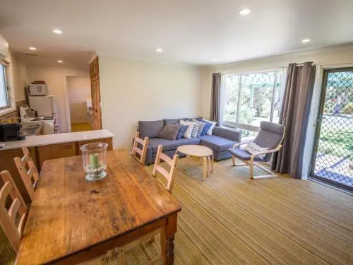 17 Broadbeach Drive