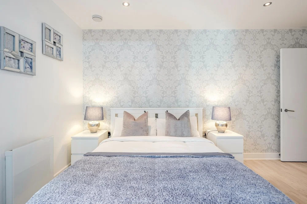 Royal Docks Guesthouse by LUXHABITAT