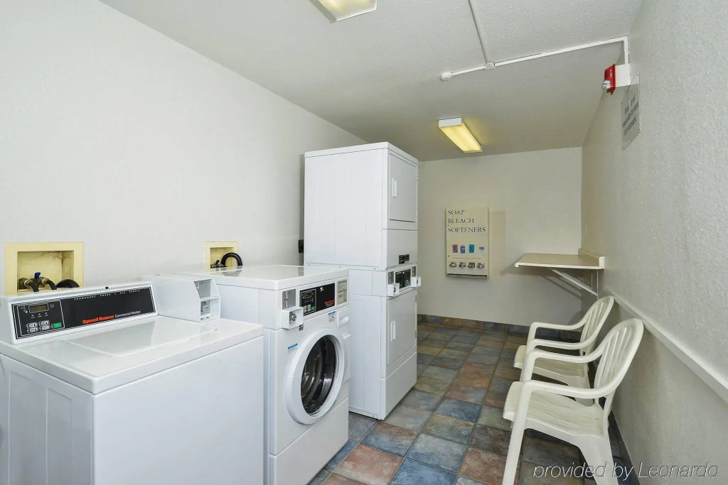 Americas Best Value Inn - Lincoln Airport