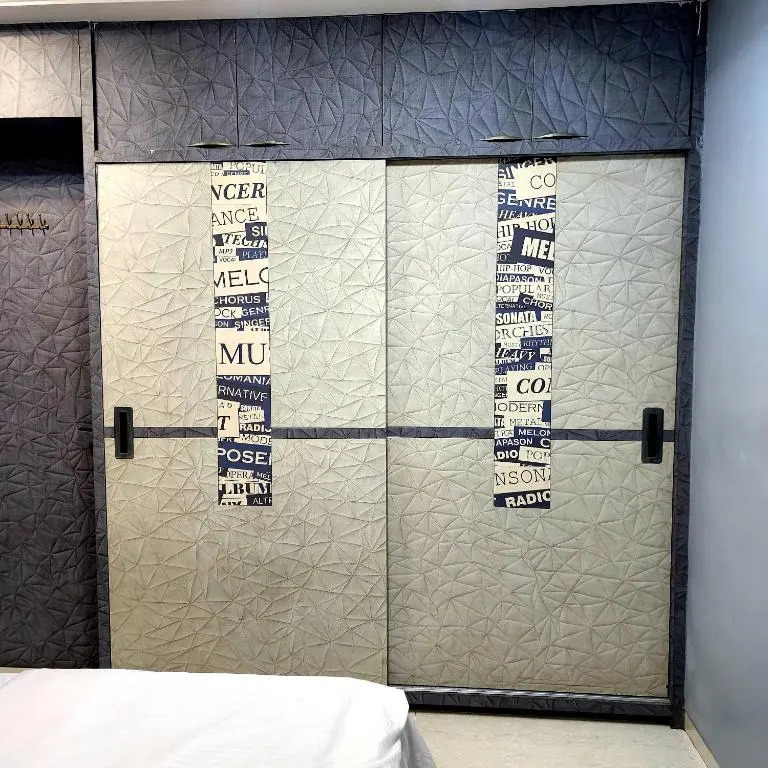 Sapphire Service Apartment