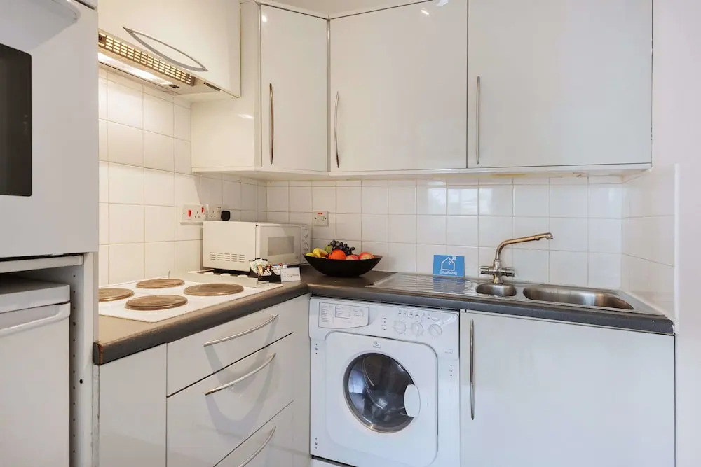 The Sherborne Studio Apartment - JCG