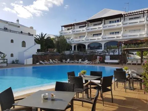 Duplex Sea & Pool views