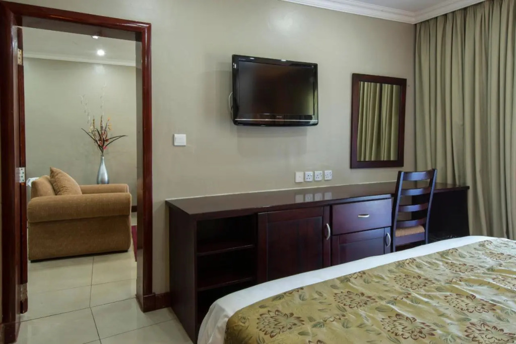 Azambezi River Lodge