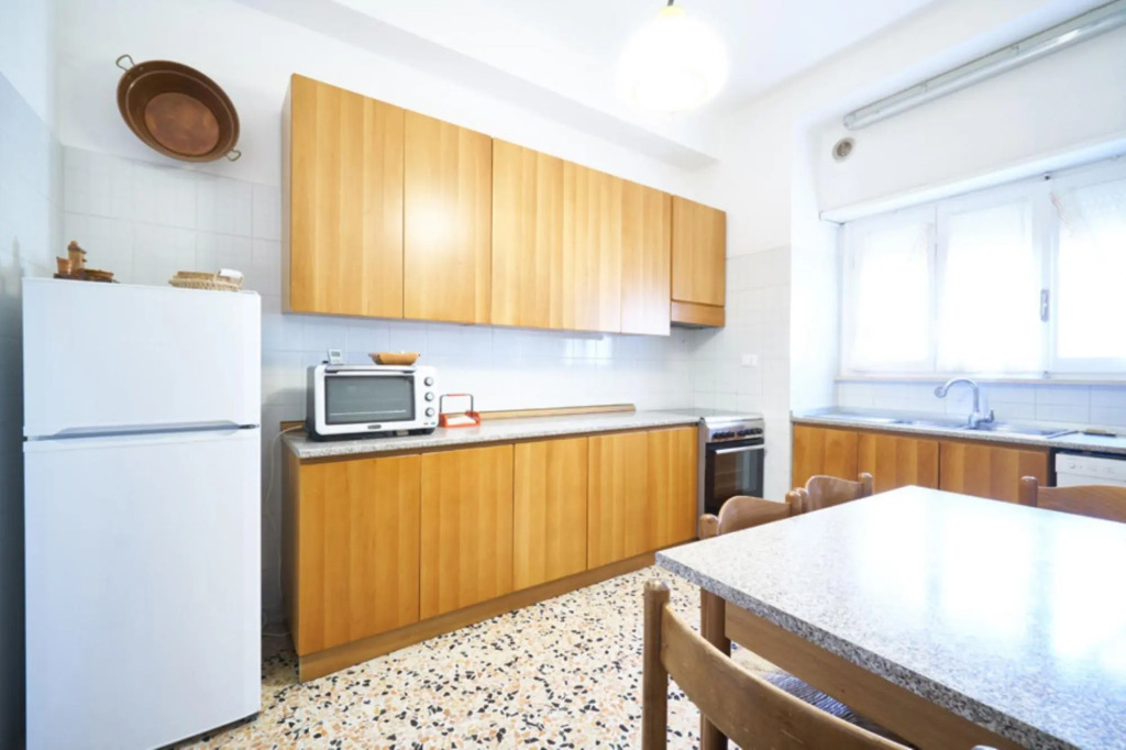 Bright apartment with a beautiful lagoon view.-Mura di Levante